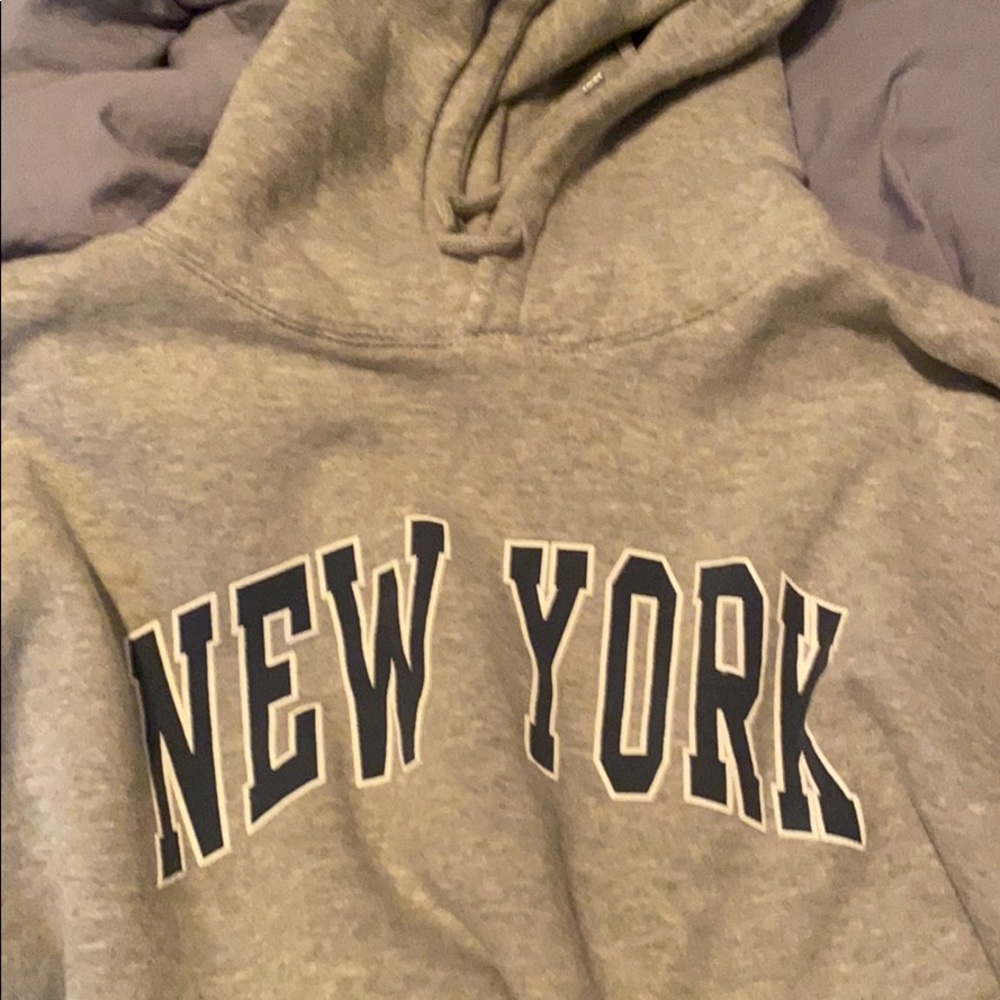 Brandy Melville boyfriend hoodie - Picture 3 of 3